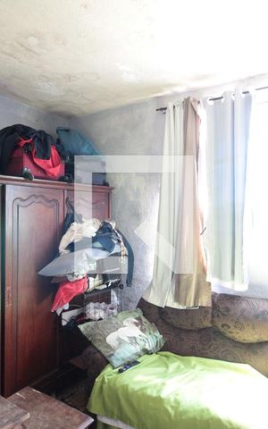 Casa à venda com 560m², 4 quartos e 1 vagaCasa 3 | Sala e Quarto