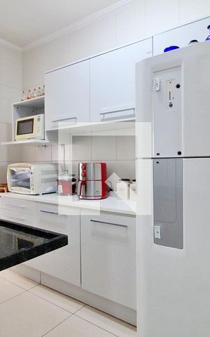 Apartamento à venda com 84m², 3 quartos e 2 vagasCozinha
