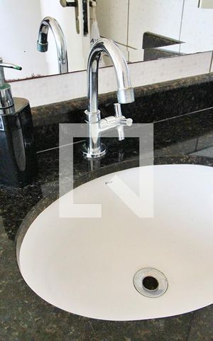 Apartamento à venda com 84m², 3 quartos e 2 vagasBanheiro da Suíte 