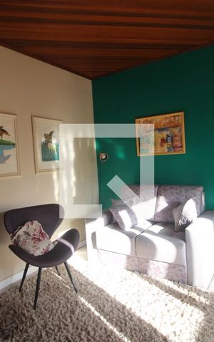 Casa para alugar com 192m², 3 quartos e 2 vagasHall