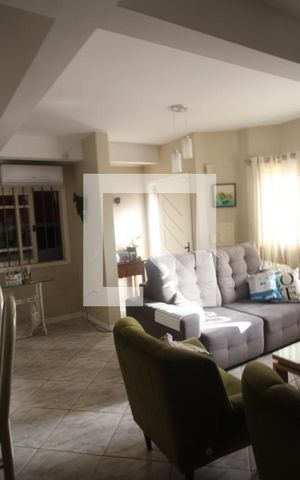 Casa para alugar com 192m², 3 quartos e 2 vagasSala