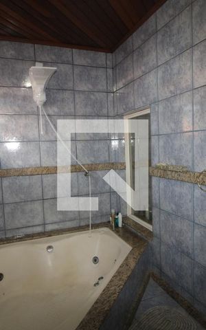 Casa para alugar com 192m², 3 quartos e 2 vagasBanheiro da Suíte