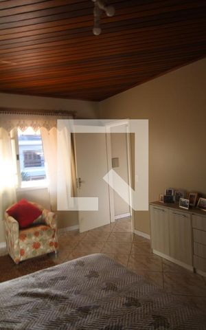 Casa para alugar com 192m², 3 quartos e 2 vagasQuarto Suíte