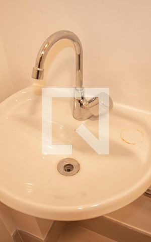 Apartamento para alugar com 138m², 3 quartos e 2 vagasBanheiro de Serviço
