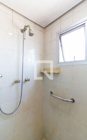 Apartamento à venda com 107m², 3 quartos e 2 vagas Apartamento à venda com 107m², 3 quartos e 2 vagasBanheiro