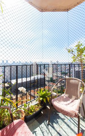 Apartamento à venda com 107m², 3 quartos e 2 vagas Apartamento à venda com 107m², 3 quartos e 2 vagasvaranda