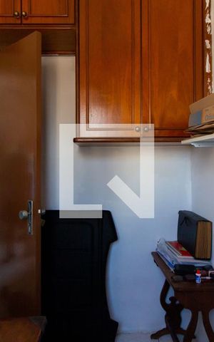 Apartamento à venda com 107m², 3 quartos e 2 vagas Apartamento à venda com 107m², 3 quartos e 2 vagasÁrea de Serviço
