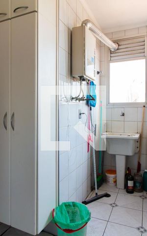 Apartamento à venda com 107m², 3 quartos e 2 vagas Apartamento à venda com 107m², 3 quartos e 2 vagasÁrea de Serviço