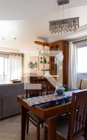 Apartamento à venda com 107m², 3 quartos e 2 vagas Apartamento à venda com 107m², 3 quartos e 2 vagasSala