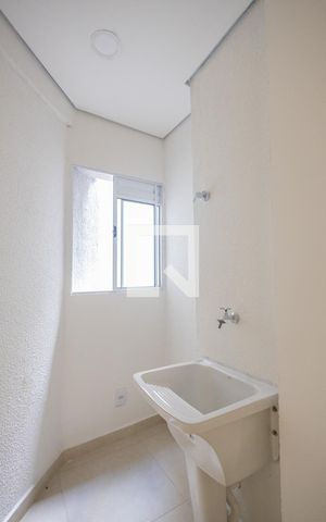 Apartamento à venda com 28m², 1 quarto e sem vaga Apartamento à venda com 28m², 1 quarto e sem vagaÁrea de Serviço