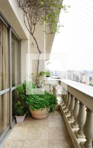 Apartamento à venda com 220m², 4 quartos e 3 vagasVaranda