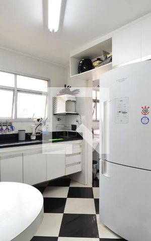 Apartamento à venda com 220m², 4 quartos e 3 vagasCozinha