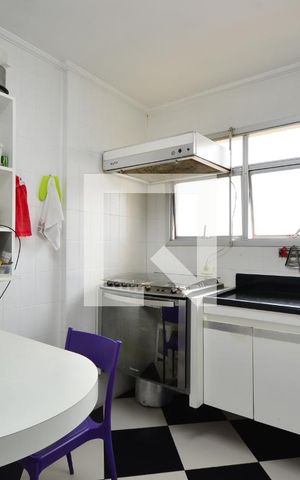 Apartamento à venda com 220m², 4 quartos e 3 vagasCozinha