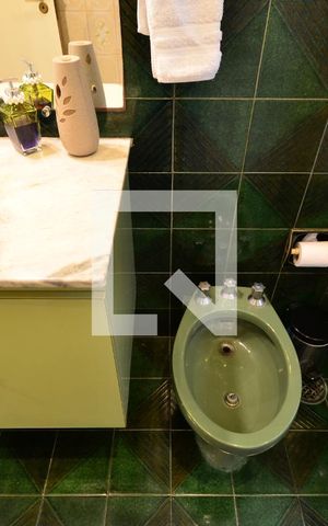 Apartamento à venda com 220m², 4 quartos e 3 vagasBanheiro Social