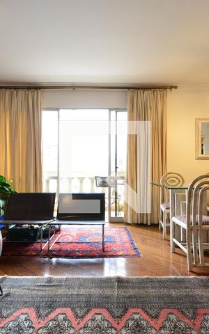 Apartamento à venda com 220m², 4 quartos e 3 vagasSala