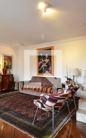 Apartamento à venda com 220m², 4 quartos e 3 vagasSala