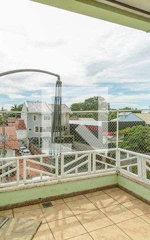 Casa à venda com 330m², 4 quartos e 8 vagas Casa à venda com 330m², 4 quartos e 8 vagasTerraço