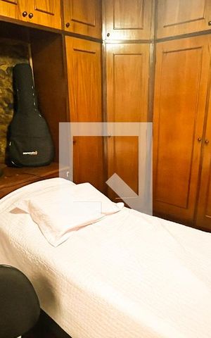 Casa à venda com 360m², 7 quartos e 8 vagas Casa à venda com 360m², 7 quartos e 8 vagasQuarto 7