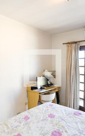 Casa à venda com 130m², 3 quartos e 3 vagas Casa à venda com 130m², 3 quartos e 3 vagasquarto 1