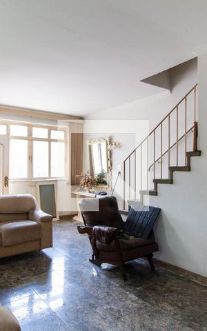 Casa para alugar com 250m², 2 quartos e 3 vagasSala