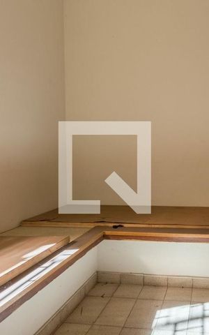 Casa à venda com 344m², 3 quartos e 4 vagas Casa à venda com 344m², 3 quartos e 4 vagasEscritório