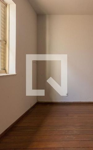 Casa à venda com 344m², 3 quartos e 4 vagas Casa à venda com 344m², 3 quartos e 4 vagasQuarto 3