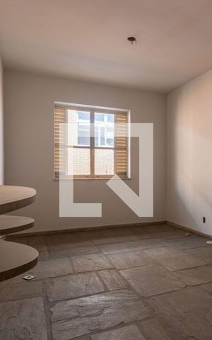 Casa à venda com 344m², 3 quartos e 4 vagas Casa à venda com 344m², 3 quartos e 4 vagasQuarto 1
