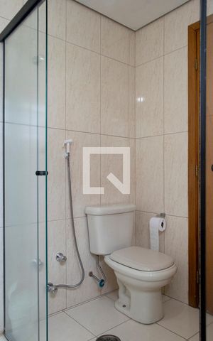 Apartamento à venda com 175m², 4 quartos e 3 vagas Apartamento à venda com 175m², 4 quartos e 3 vagasBanheiro quarto 4