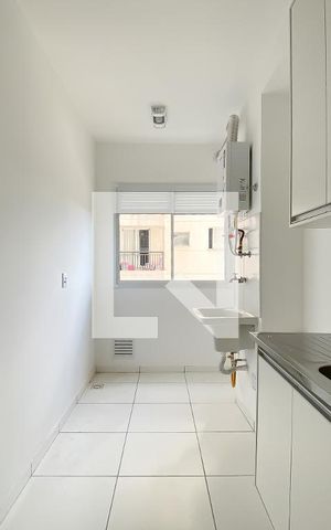 Apartamento para alugar com 48m², 2 quartos e 1 vaga Apartamento para alugar com 48m², 2 quartos e 1 vagaCozinha e Área de Serviço