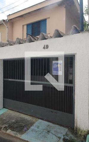 Casa à venda com 140m², 3 quartos e 2 vagasFachada
