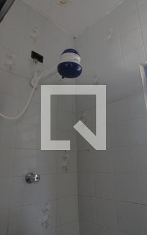 Casa à venda com 140m², 3 quartos e 2 vagasChuveiro banheiro da suíte