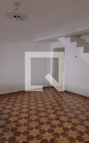 Casa à venda com 140m², 3 quartos e 2 vagasSala