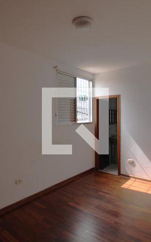 Casa à venda com 140m², 3 quartos e 2 vagasSuíte