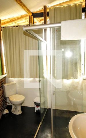 Casa à venda com 5000m², 18 quartos e 19 vagasBanho 8