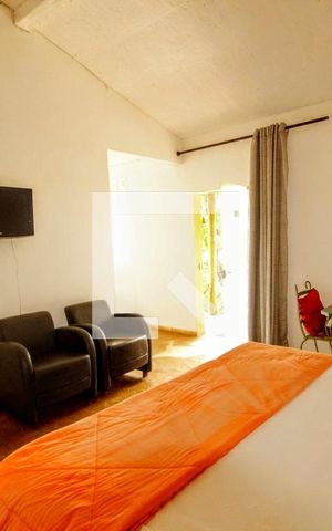 Casa à venda com 5000m², 18 quartos e 19 vagasQuarto 6