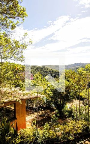 Casa à venda com 5000m², 18 quartos e 19 vagasVista