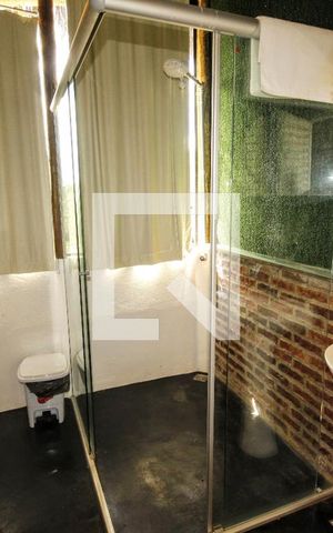 Casa à venda com 5000m², 18 quartos e 19 vagasBanho 8