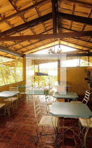 Casa à venda com 5000m², 18 quartos e 19 vagasLouge