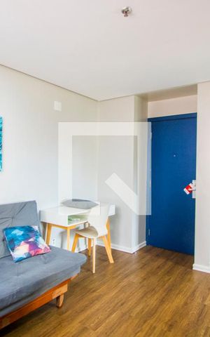 Apartamento à venda com 43m², 1 quarto e 1 vaga Apartamento à venda com 43m², 1 quarto e 1 vagaSala