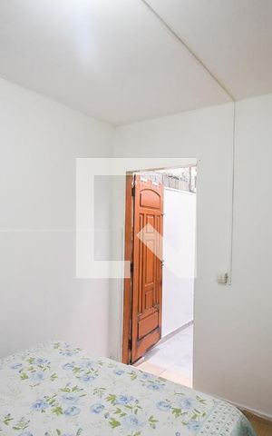 Casa para alugar com 100m², 1 quarto e 2 vagasSuíte 