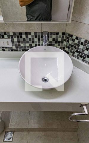 Apartamento para alugar com 70m², 3 quartos e 1 vaga Apartamento para alugar com 70m², 3 quartos e 1 vagaBanheiro social