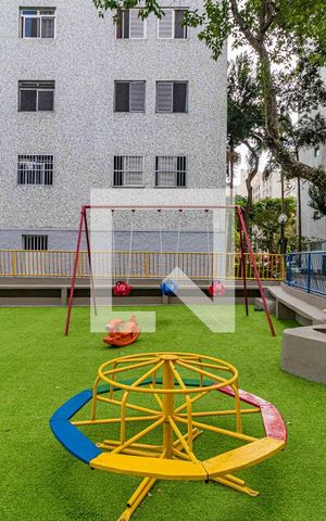 Apartamento para alugar com 70m², 3 quartos e 1 vaga Apartamento para alugar com 70m², 3 quartos e 1 vagaÁrea comum - Playground