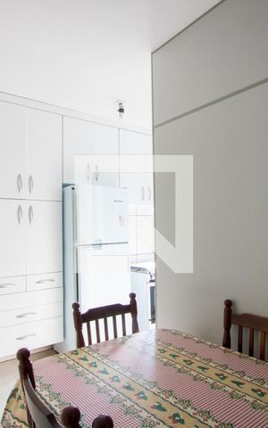 Casa à venda com 216m², 3 quartos e 1 vaga Casa à venda com 216m², 3 quartos e 1 vagaCasa 2 - Cozinha