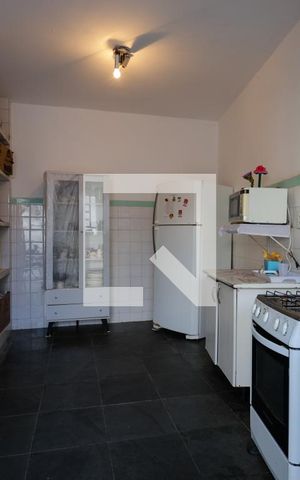 Casa à venda com 300m², 4 quartos e 2 vagas Casa à venda com 300m², 4 quartos e 2 vagasEdícula - Cozinha