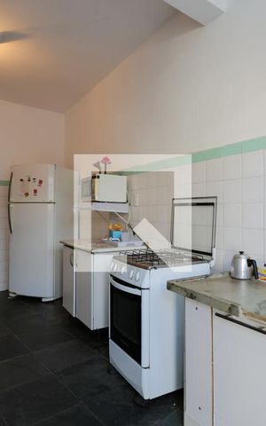 Casa à venda com 300m², 4 quartos e 2 vagas Casa à venda com 300m², 4 quartos e 2 vagasEdícula - Cozinha