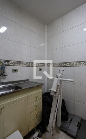 Casa à venda com 300m², 4 quartos e 2 vagas Casa à venda com 300m², 4 quartos e 2 vagasEscritório - Cozinha
