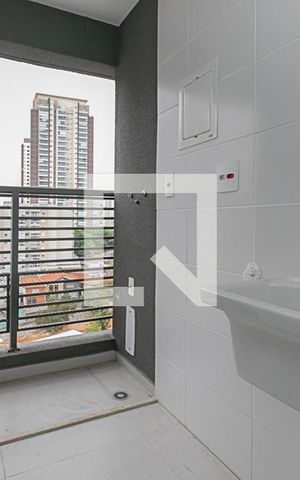Apartamento à venda com 84m², 2 quartos e 1 vaga Apartamento à venda com 84m², 2 quartos e 1 vagaÁrea de Serviço
