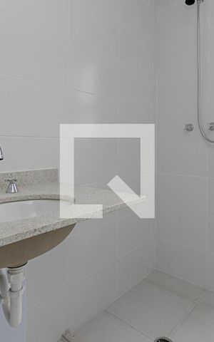 Apartamento à venda com 84m², 2 quartos e 1 vaga Apartamento à venda com 84m², 2 quartos e 1 vagaBanheiro da Suíte