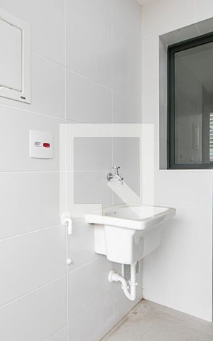 Apartamento à venda com 84m², 2 quartos e 1 vaga Apartamento à venda com 84m², 2 quartos e 1 vagaÁrea de Serviço