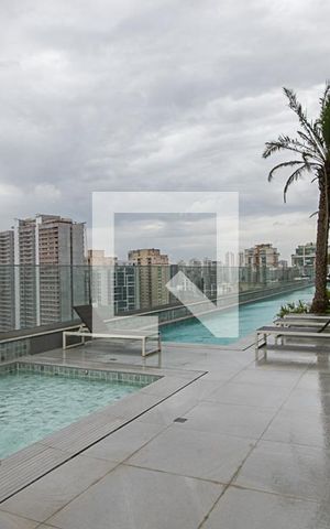 Apartamento à venda com 84m², 2 quartos e 1 vaga Apartamento à venda com 84m², 2 quartos e 1 vagaPiscina